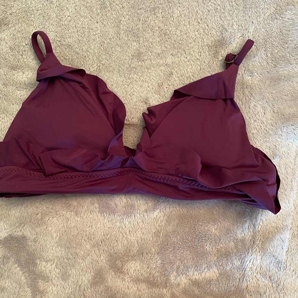 Bathing suit (top and bottom)